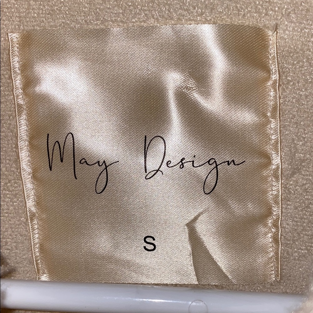 May Design Small Cozy Beige Sherpa Jacket - Picture 2 of 14
